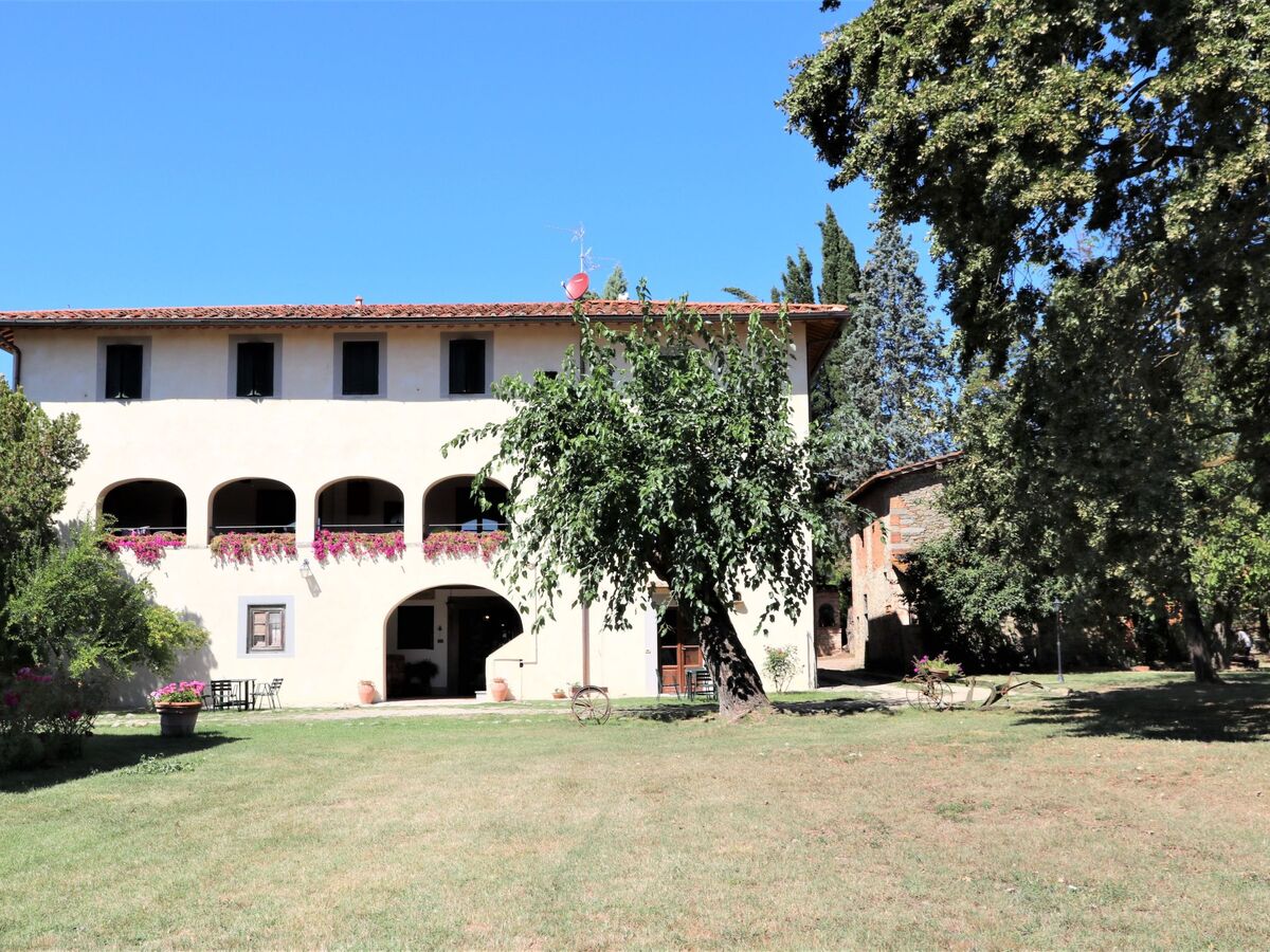 Maison Mavì à Reggello, patio privé et piscine - Photo 24