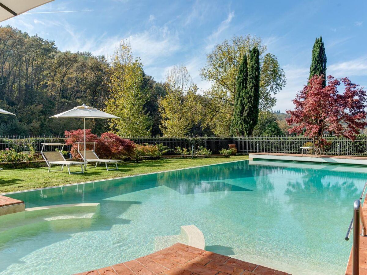 Villa Fattoria à Reggello, 6 chambres, piscine chauffable - Photo 4