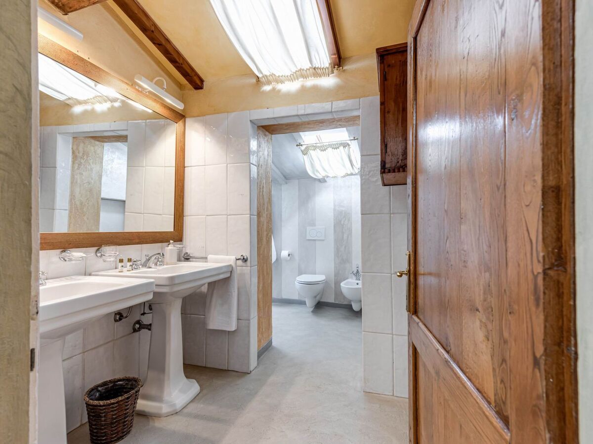 Villa Fattoria à Reggello, 6 chambres, piscine chauffable - Photo 32
