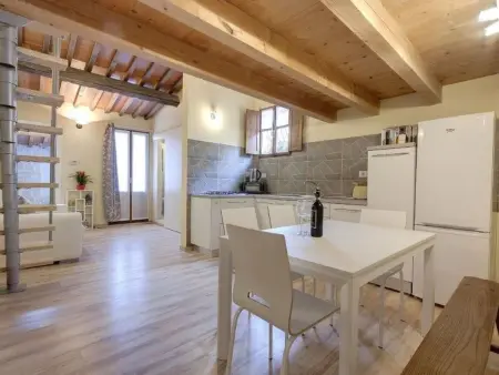 Location appartement à Florence, Schicke, moderne und geschmackvoll eingerichtete Ferienwohnung im beliebten Vie