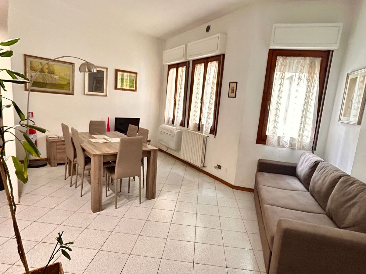 Appartement 2 chambres avec ascenseur à Florence - Photo 4
