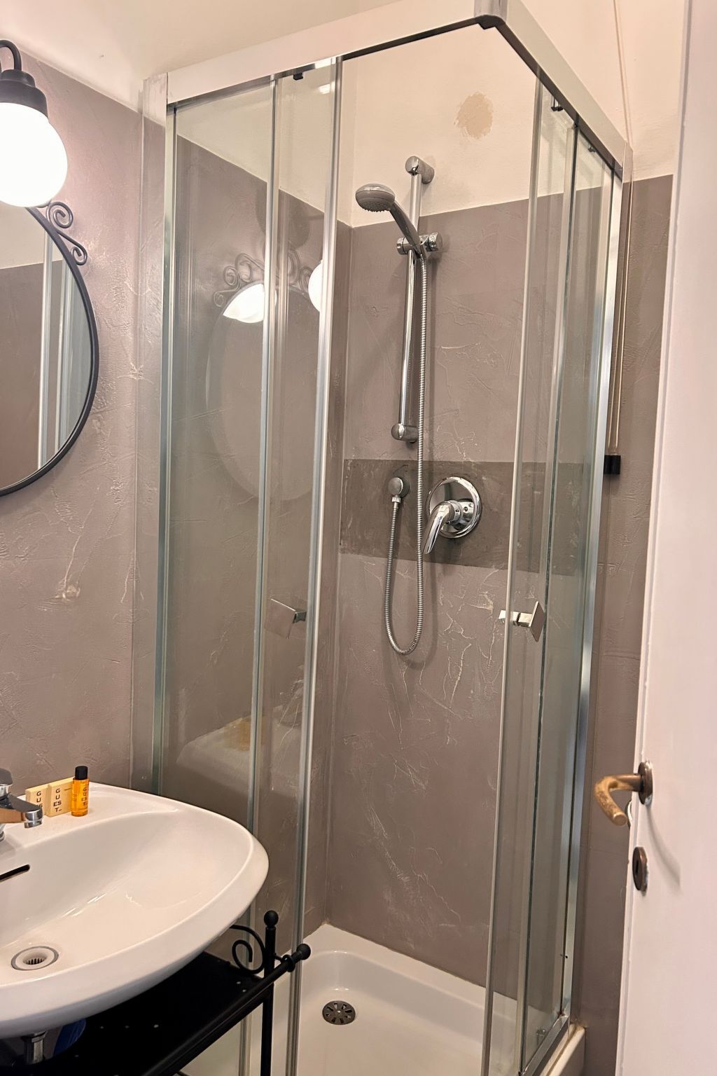 Appartement 2 chambres avec ascenseur à Florence - Photo 17