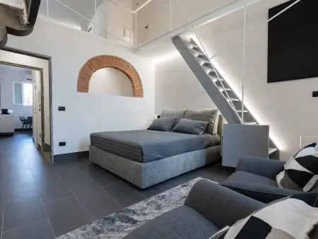 Location appartement à Florence, Via Giraldi Haus intern 1