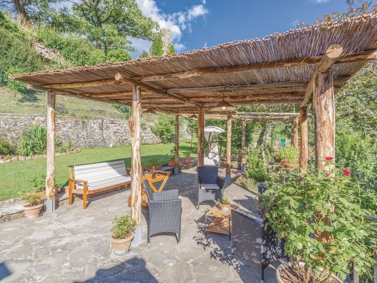 Villa Casina – Maison Arezzo piscine, ferme bio & château - Photo 6