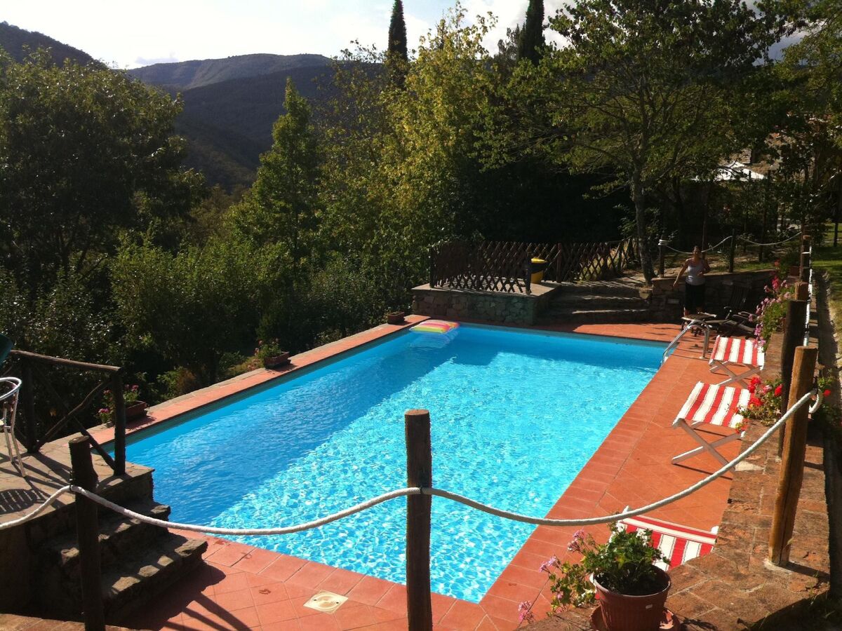 Villa Casina – Maison Arezzo piscine, ferme bio & château - Photo 9