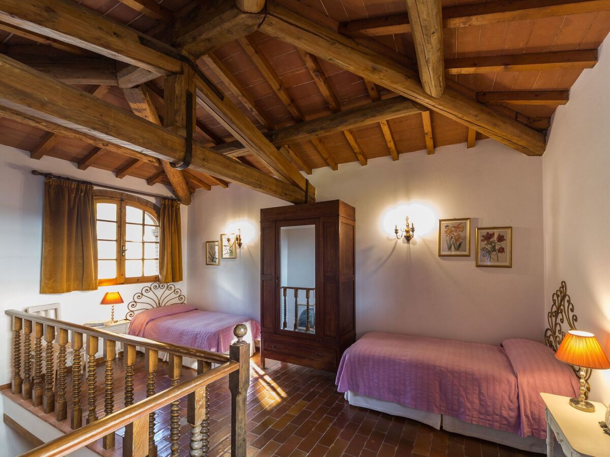 Villa Rondini – Appartement 200m² terrasse et piscine - Photo 19