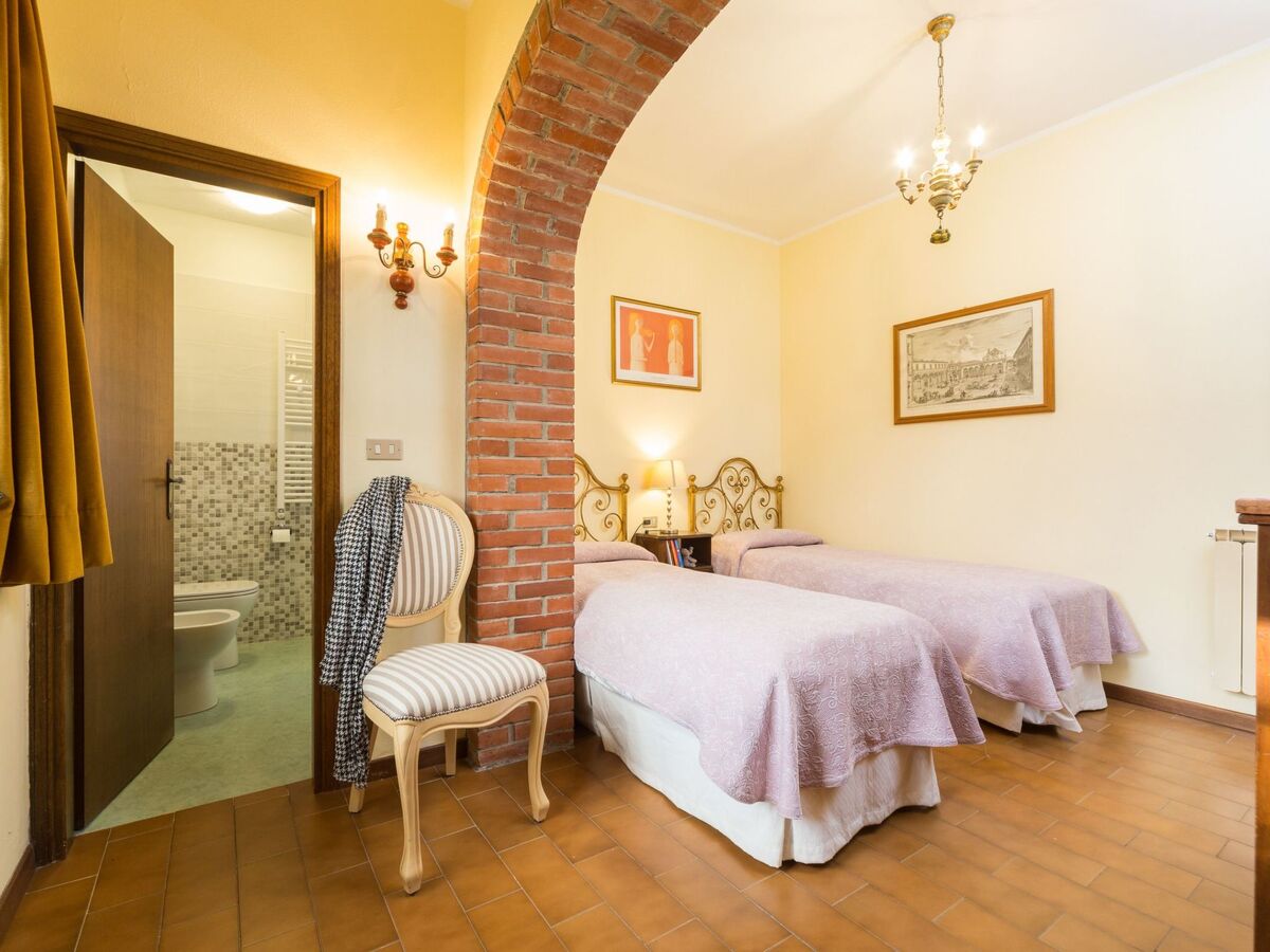 Appartement 4 pers. en Toscane avec piscine commune - Photo 12