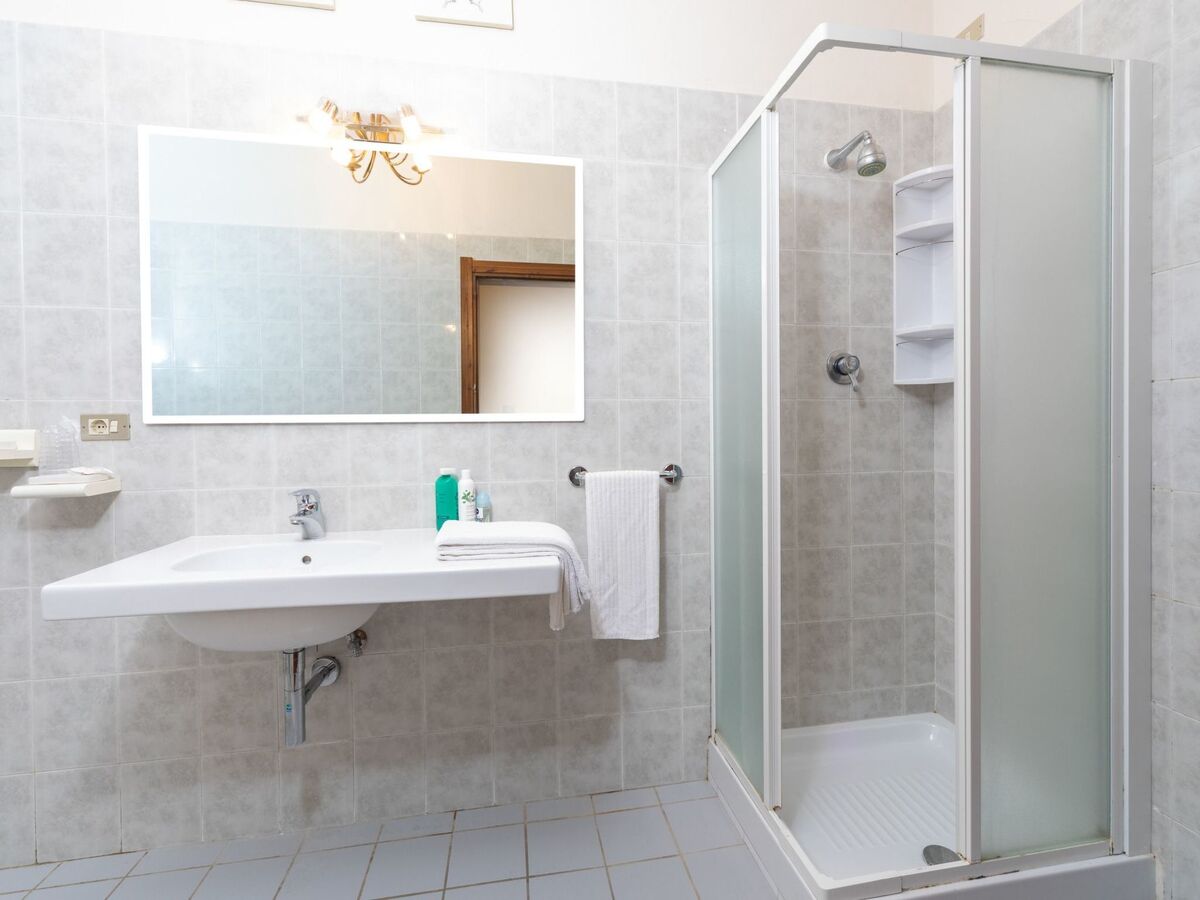 Appartement Poggio Oro à San Donato, piscine 15x8m - Photo 14