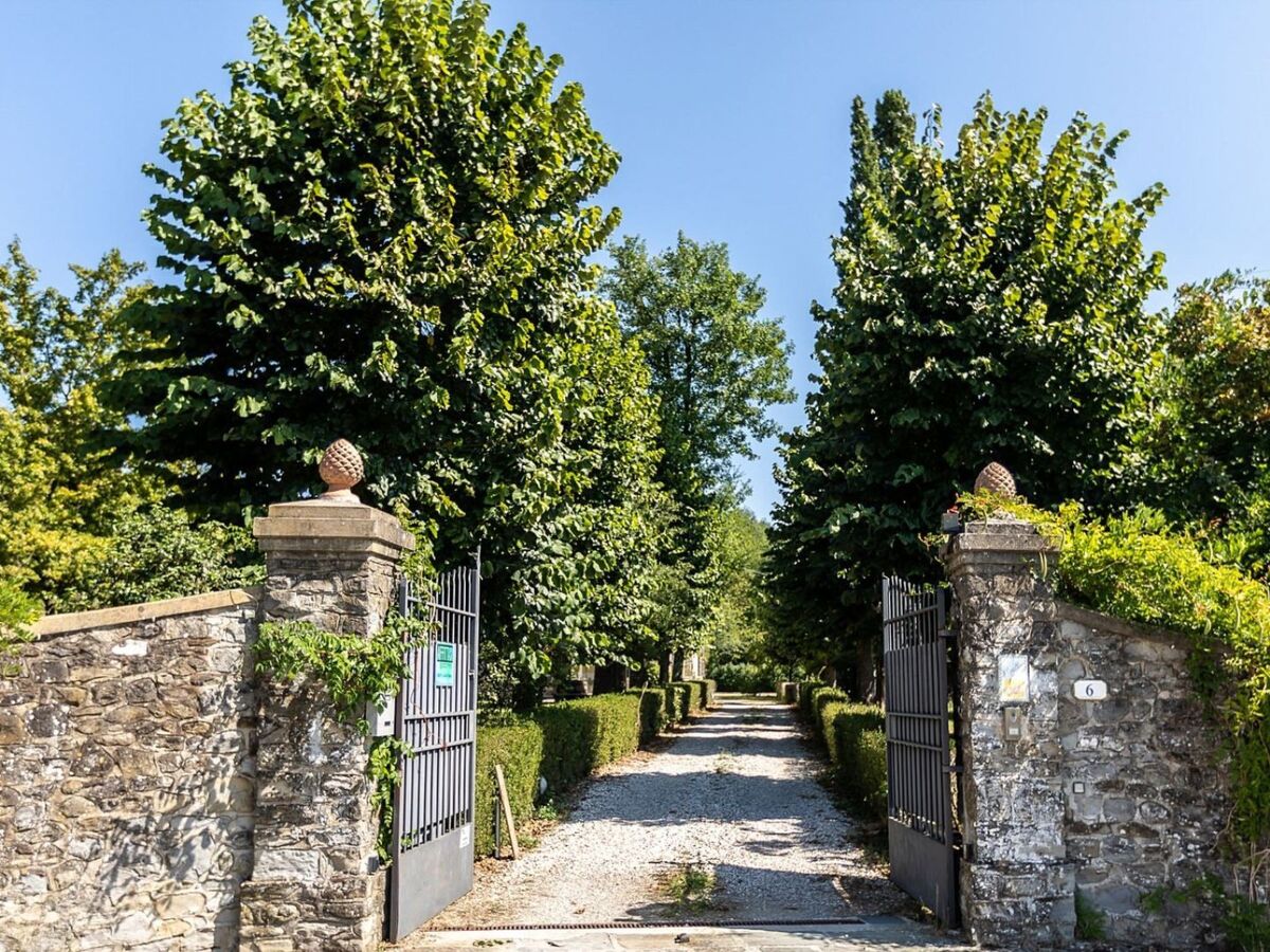 Villa Sofia, demeure Art Nouveau avec piscine privée à Scarperia - Photo 6