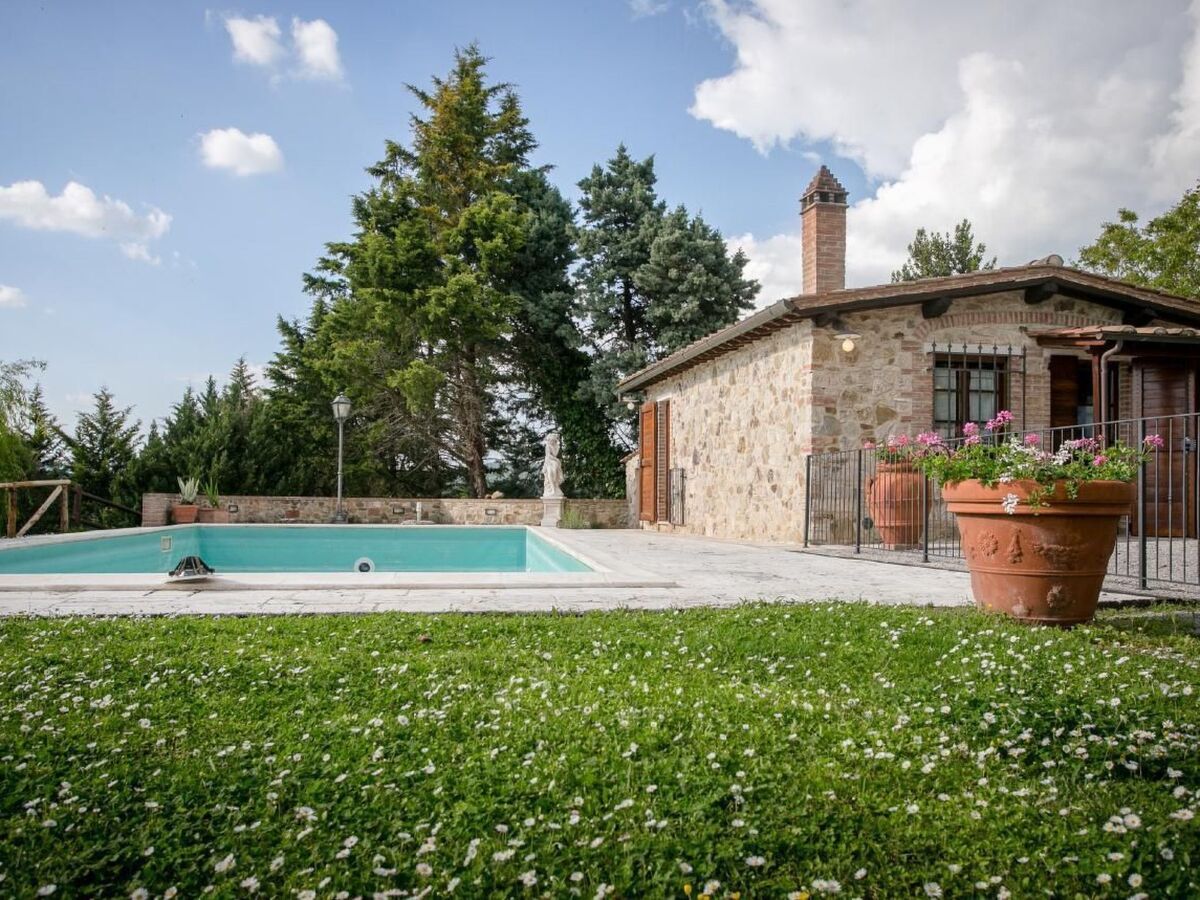 Villetta Armaiolo, cottage Crete Senesi avec piscine - Photo 1
