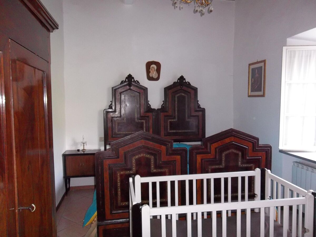 Appartement 4 chambres avec terrasse pergolée à Calci - Photo 12