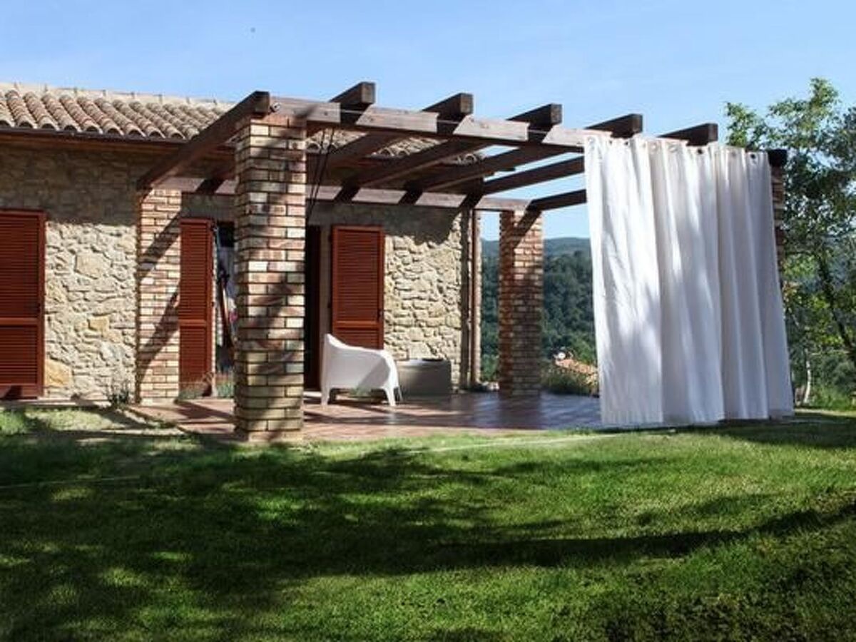 Villa Berti à Montescudaio : maison 7 pers, piscine, 1,3 ha - Photo 3