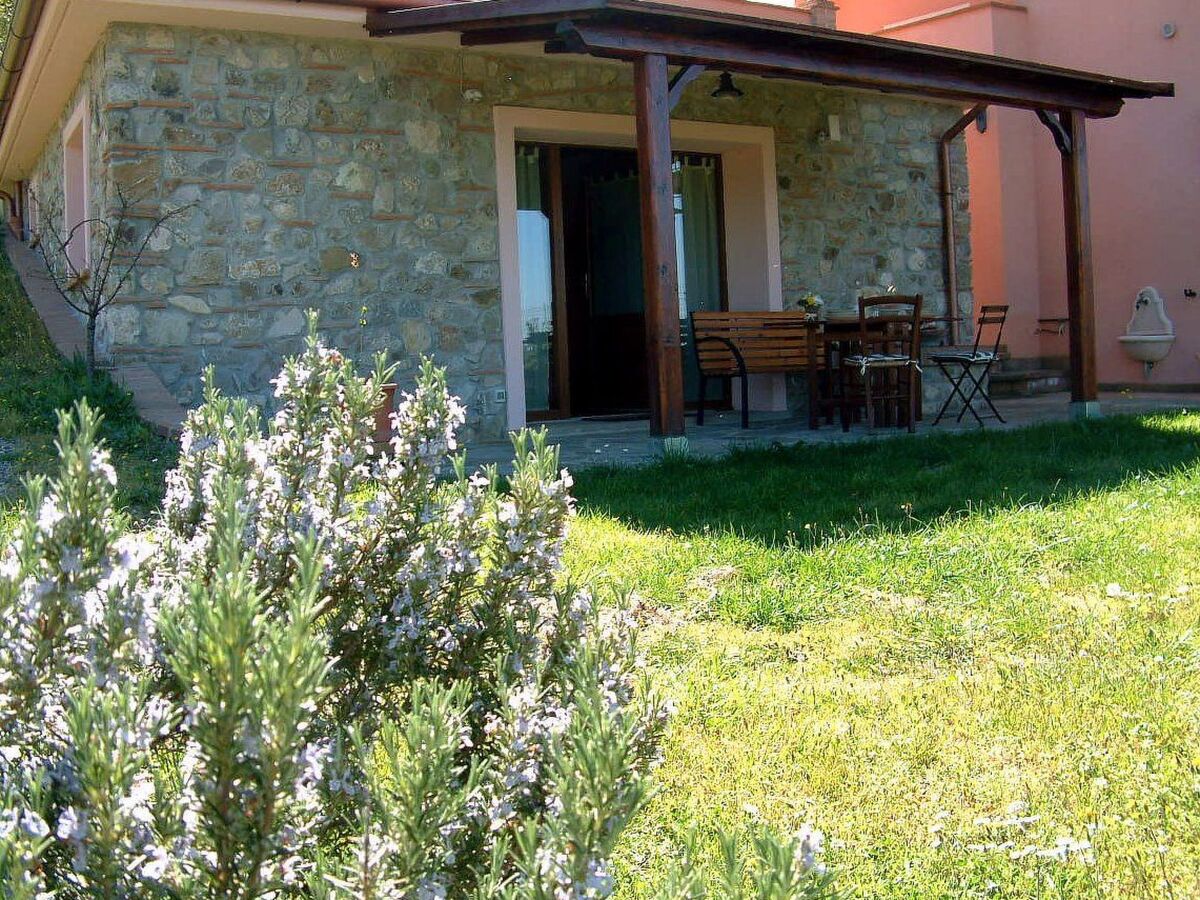 Appartement rustique Castellina Marittima, jardin privé - Photo 2