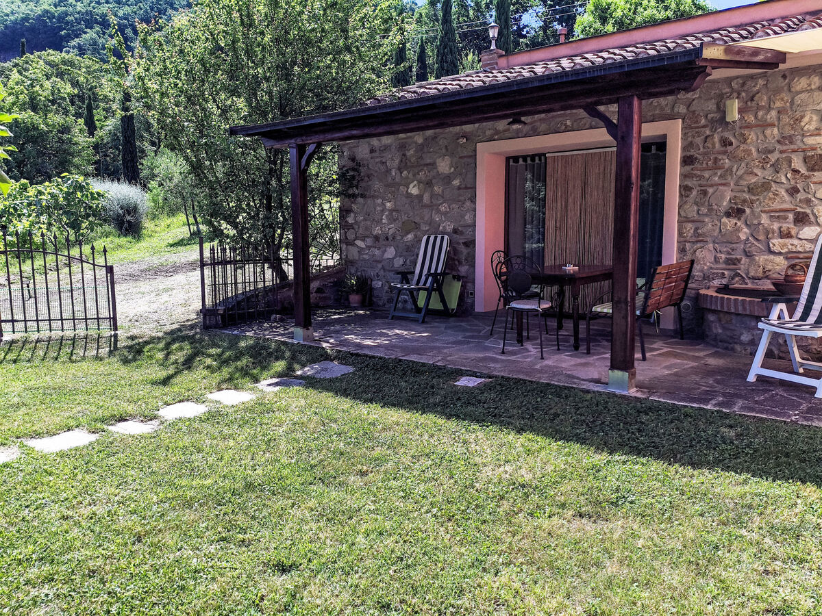 Appartement rustique Castellina Marittima, jardin privé - Photo 3