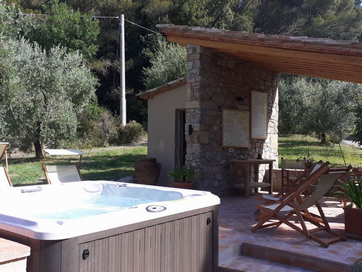 Cottage 'Molino' avec bain à remous à Castellina Marittima - Photo 7
