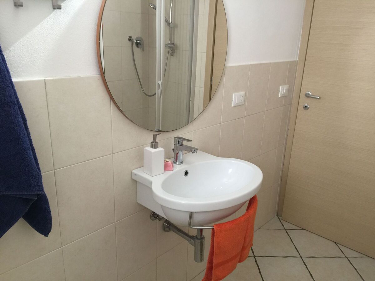 Appartement 60m² climatisé à Piombino, 400m de la plage - Photo 24