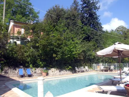 Gardenia Eiche – Appartement 10 pers. avec piscine à Bibbona