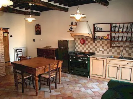 Maison médiévale 4 chambres avec piscine à Torniella : photo 3