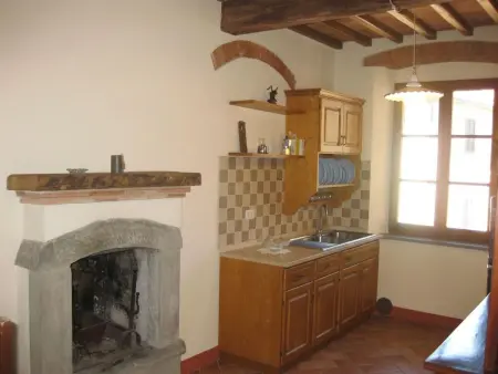 Maison médiévale 4 chambres avec piscine à Torniella : photo 10