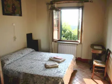 Maison médiévale 4 chambres avec piscine à Torniella : photo 12