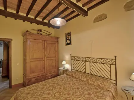 Maison médiévale 4 chambres avec piscine à Torniella : photo 16