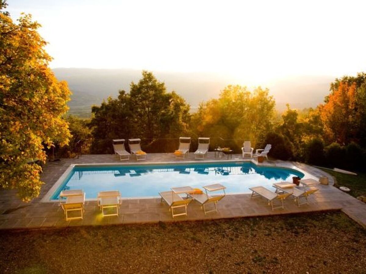 Villa Pruneto avec piscine, vue château de Poppi - Photo 22