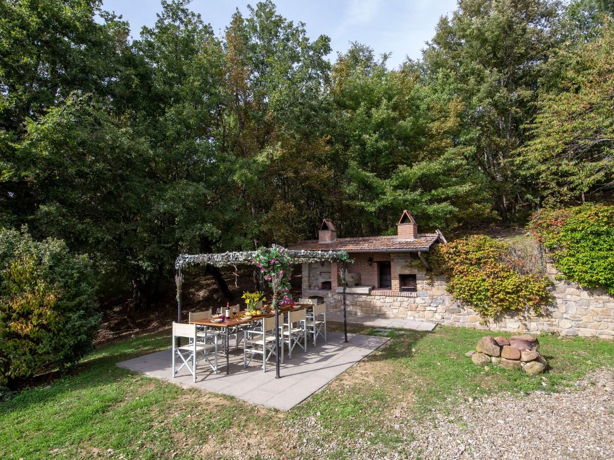 Villa Pruneto avec piscine, vue château de Poppi - Photo 33