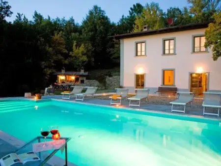 Location maison à Poppi, Villa Pruneto mit Pool in den Hügeln der Toskana