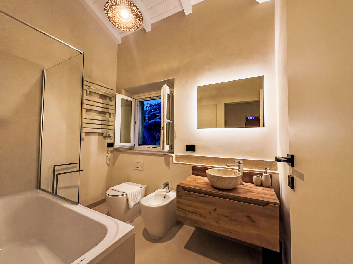 Roc Villa – Maison 4 chambres avec 2 accès privés à la mer - Photo 4
