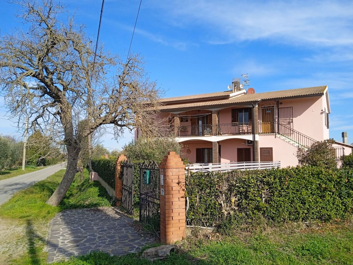 Appartement 3 chambres à Ansedonia, jardin clôturé avec barbecue - Photo 1