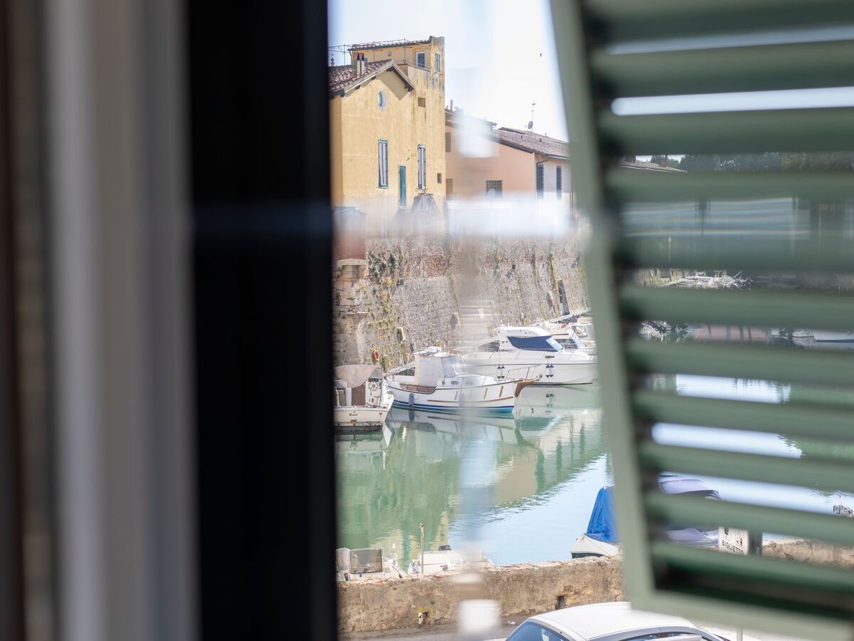 Chambre avec terrasse et vue sur les canaux à Livourne - Photo 5