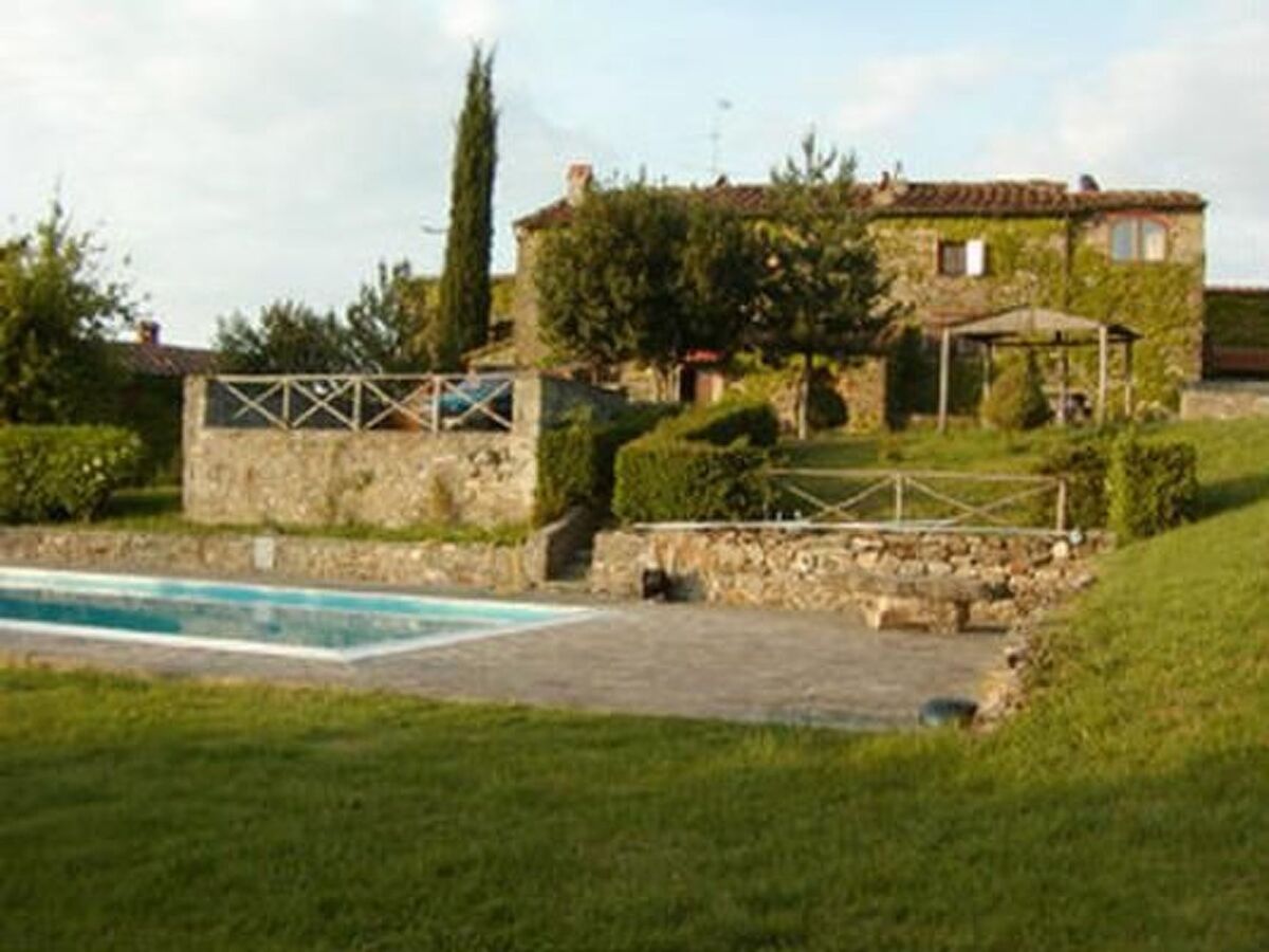 Maison toscane avec piscine partagée à Capolona - Photo 14