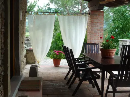 Geranei Haus mit Schwimmbad zwischen Florenz und - Photo 2