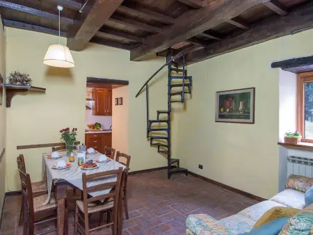Geranei Haus mit Schwimmbad zwischen Florenz und - Photo 3