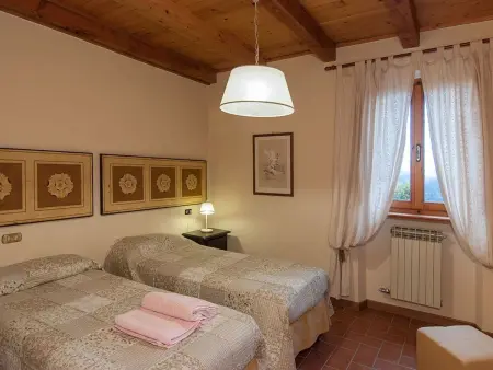 Fichtenhaus mit Schwimmbad zwischen Florenz und, Maison 4 personnes à Pratovecchio - Photo 8