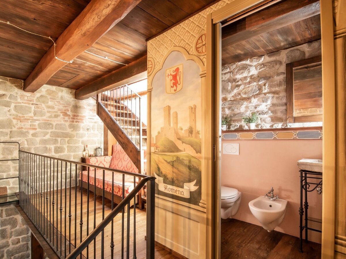 Medieval Tower mit Whirlpool auf der Dachterrass - Photo 18