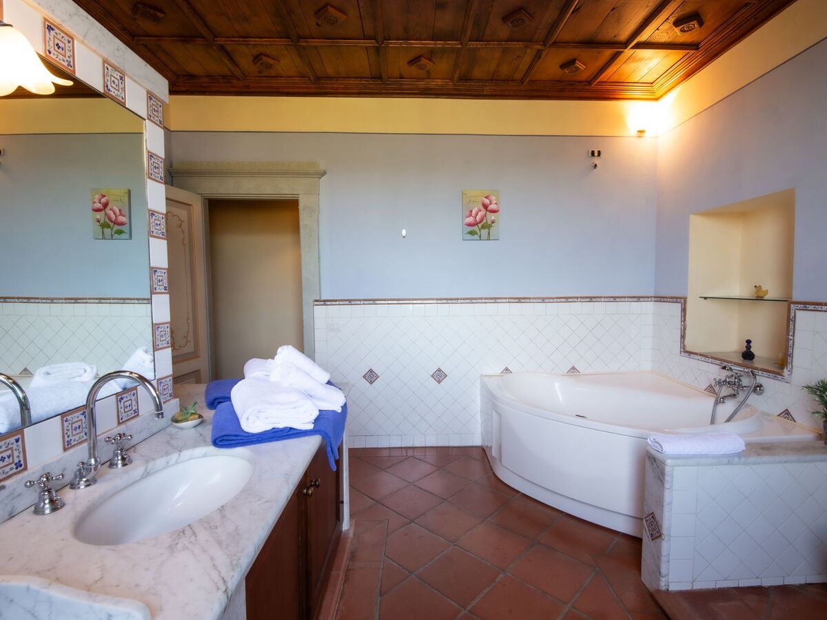 Villa Benfenati, maison 7 chambres avec piscine à Pratovecchio - Photo 7