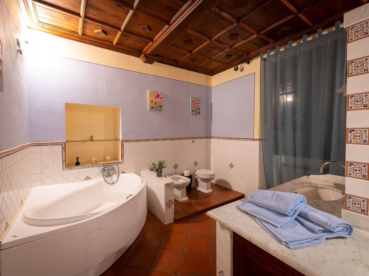 Villa Benfenati, maison 7 chambres avec piscine à Pratovecchio - Photo 15