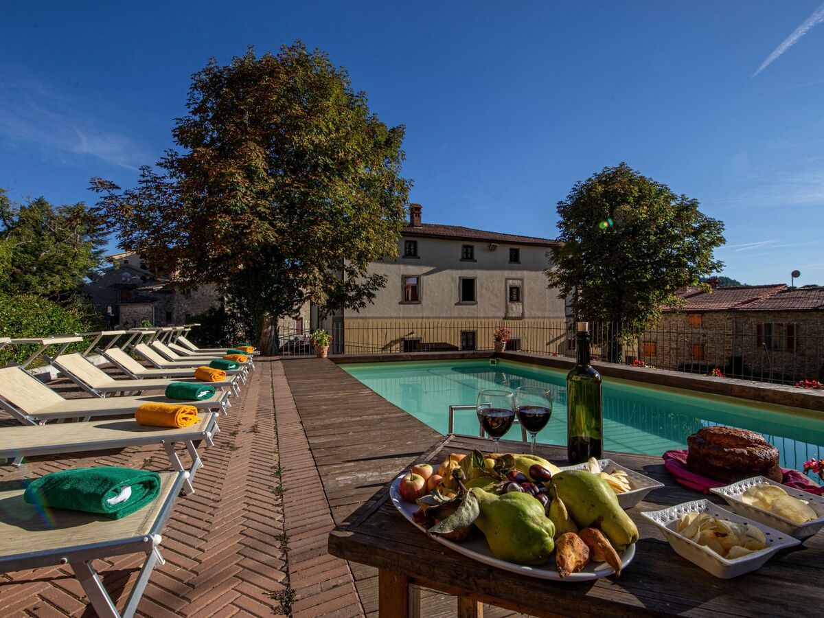 Villa Casalino, 22 pers., piscine privée à Pratovecchio - Photo 2