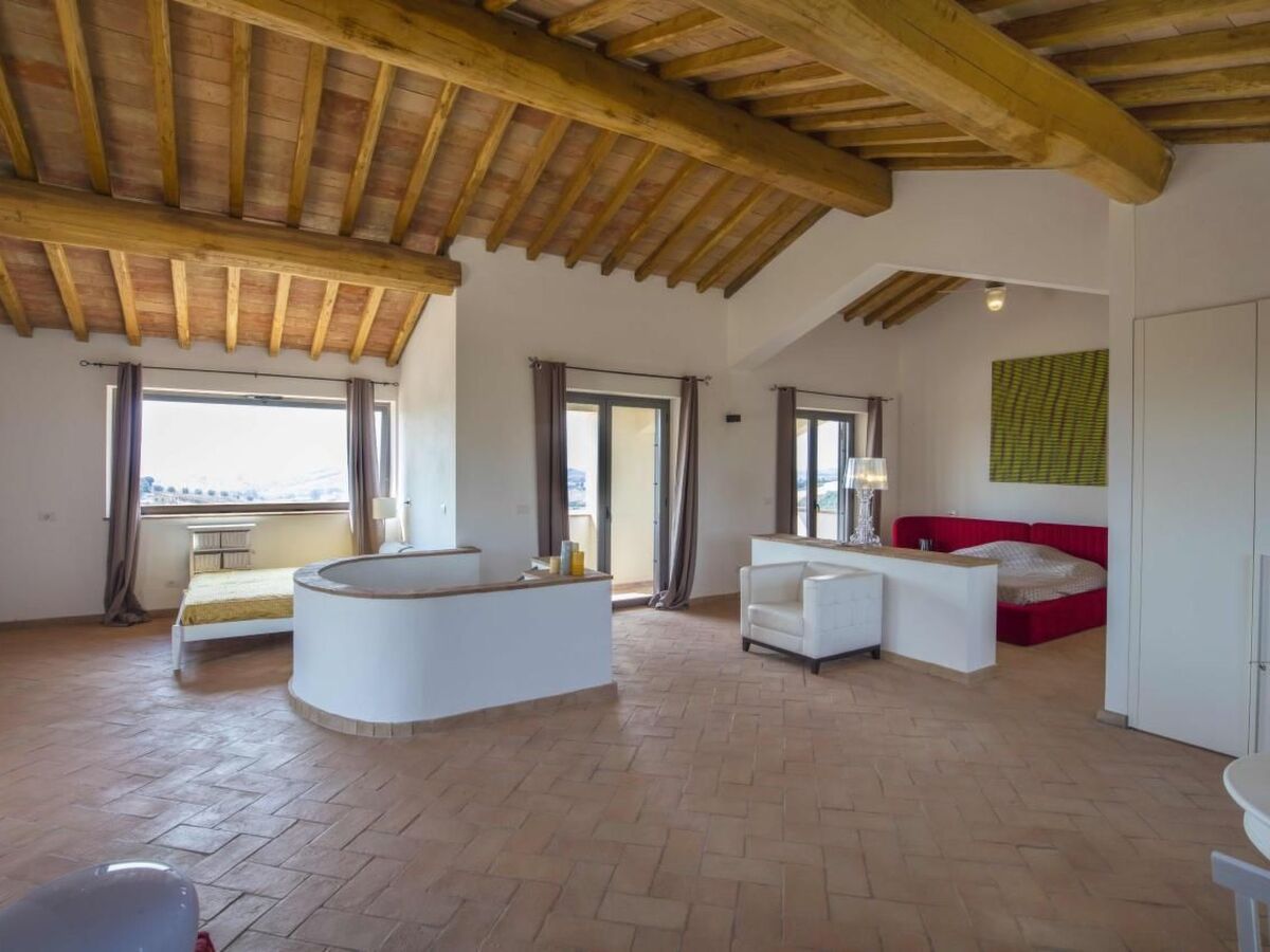 Maison toscane avec piscine sur 6,5 hectares à Manciano - Photo 9