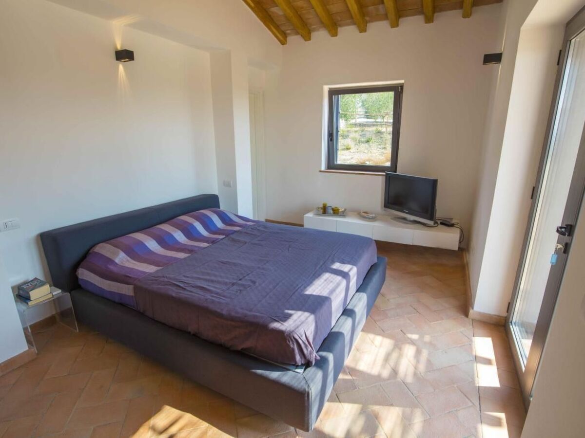 Maison toscane avec piscine sur 6,5 hectares à Manciano - Photo 11