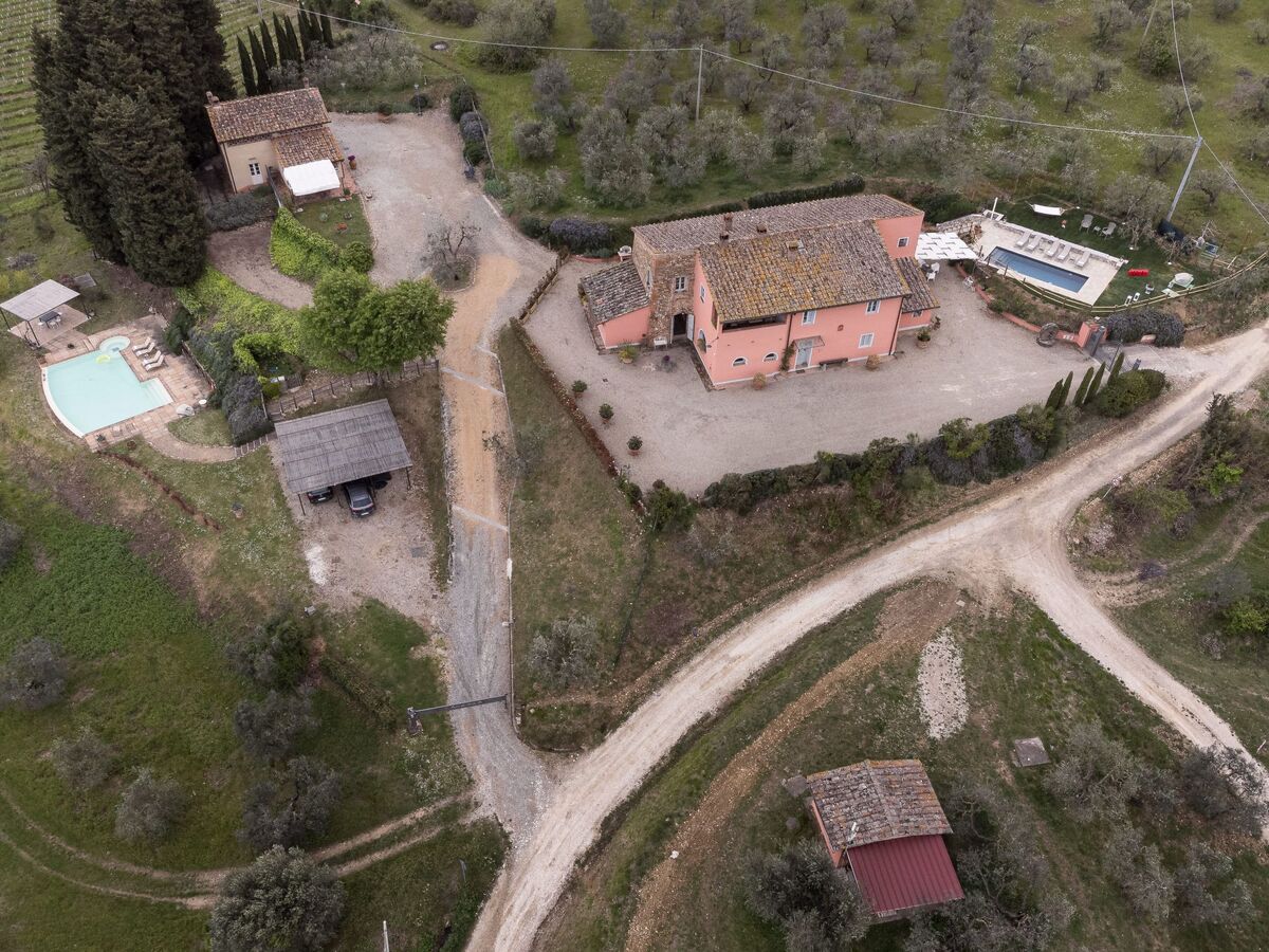 Villa Il Colle di Sotto – 6 chambres, piscine et vue Chianti - Photo 2