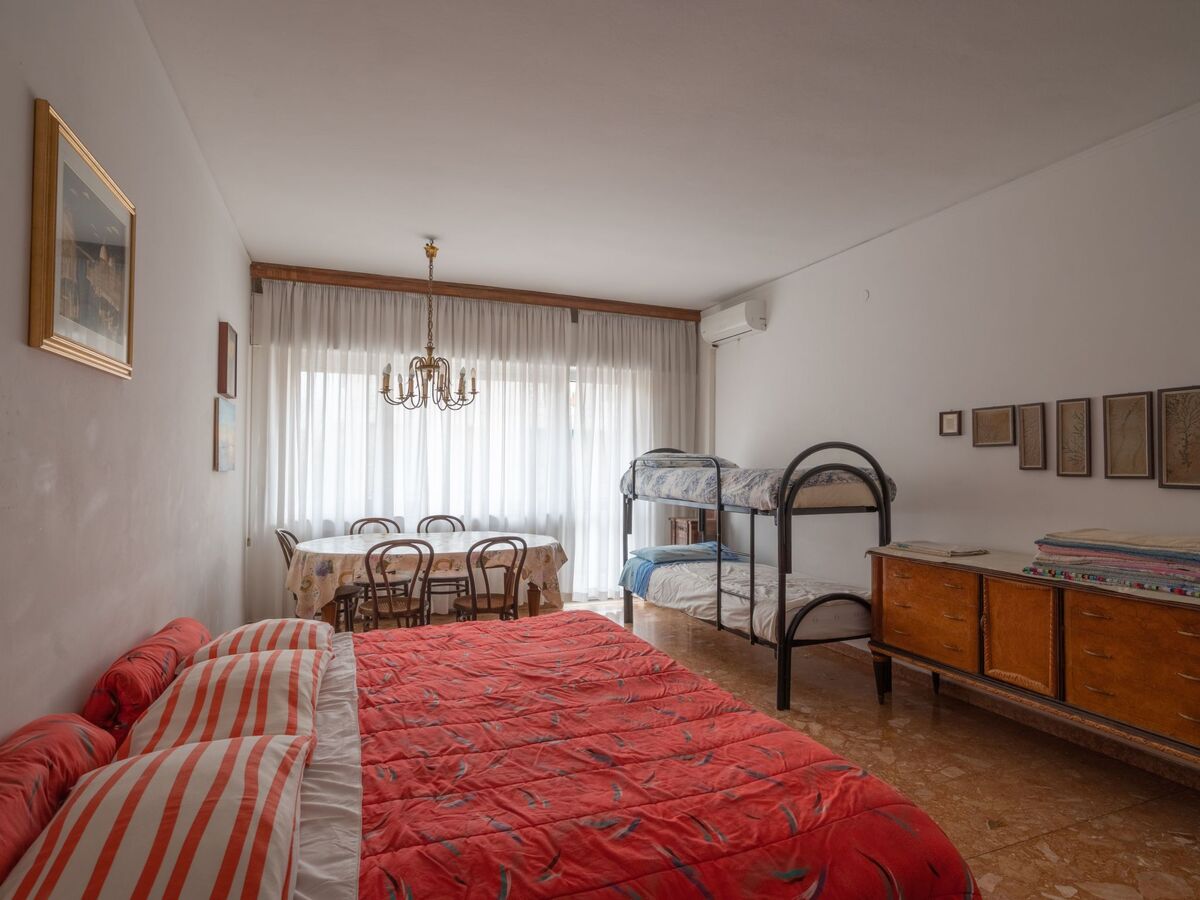Appartement 4 chambres Mestre, 2 terrasses, 12 min de Venise - Photo 2