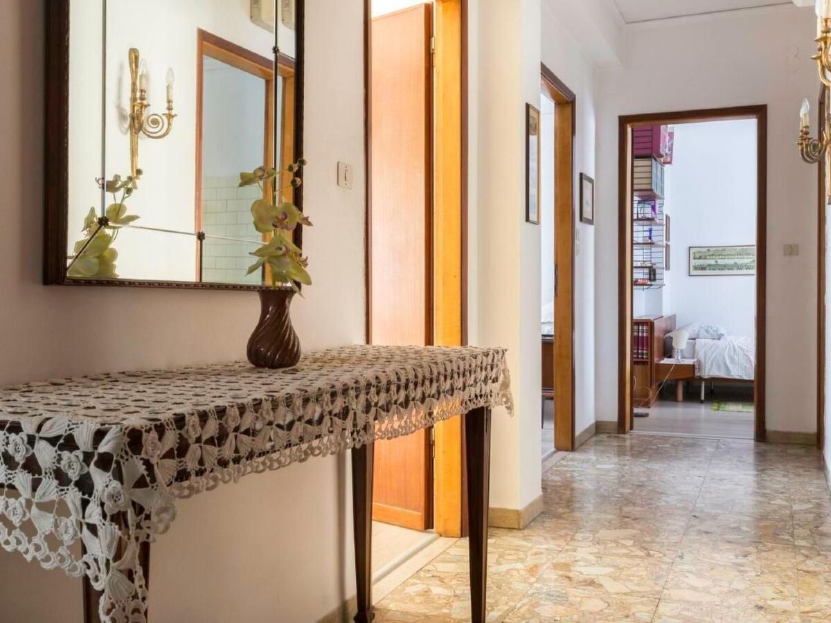 Appartement 4 chambres Mestre, 2 terrasses, 12 min de Venise - Photo 5