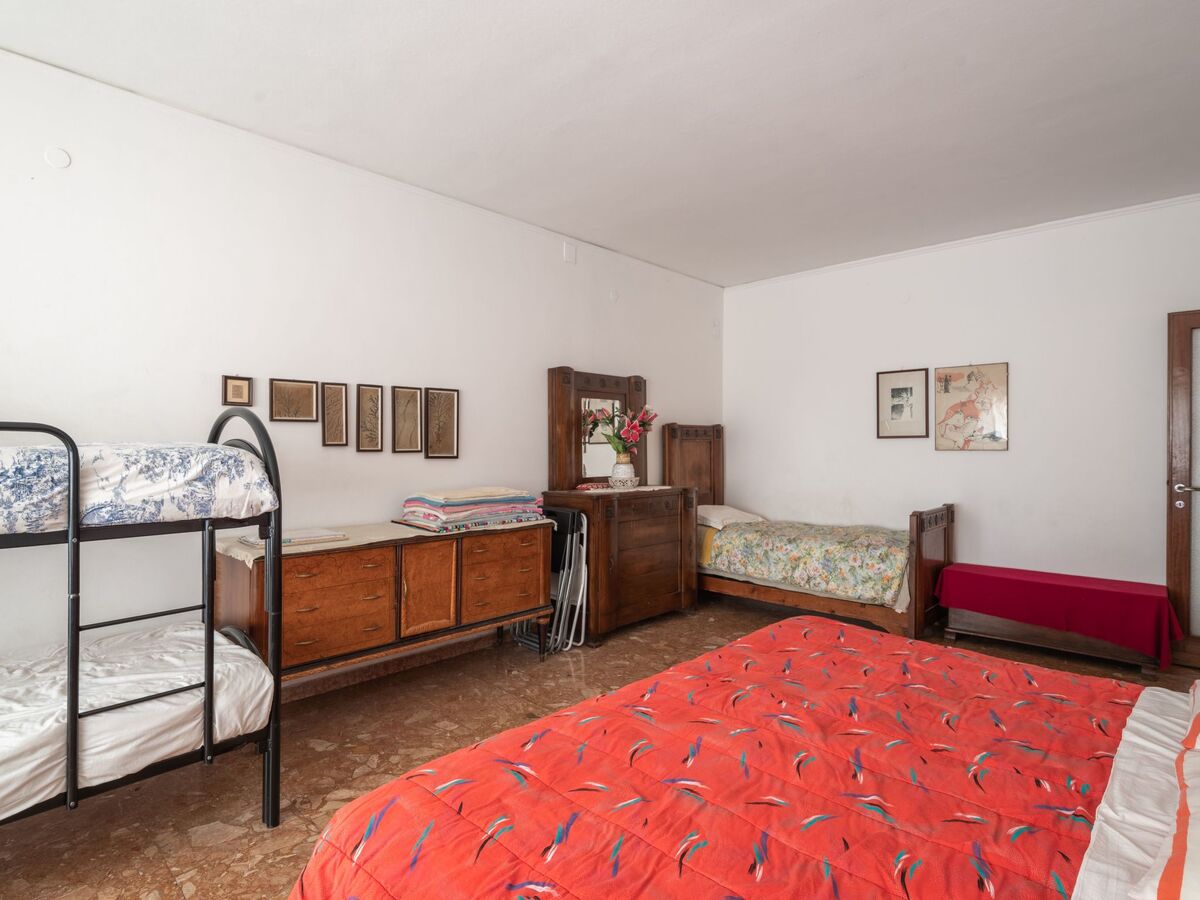 Appartement 4 chambres Mestre, 2 terrasses, 12 min de Venise - Photo 31