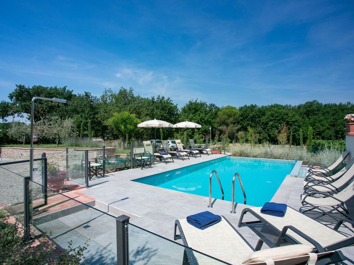 Villa Severina à Cortona : 5 chambres, pool et spa - Photo 1