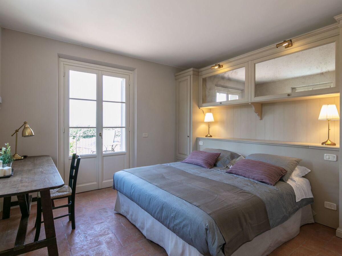 Villa Severina à Cortona : 5 chambres, pool et spa - Photo 8