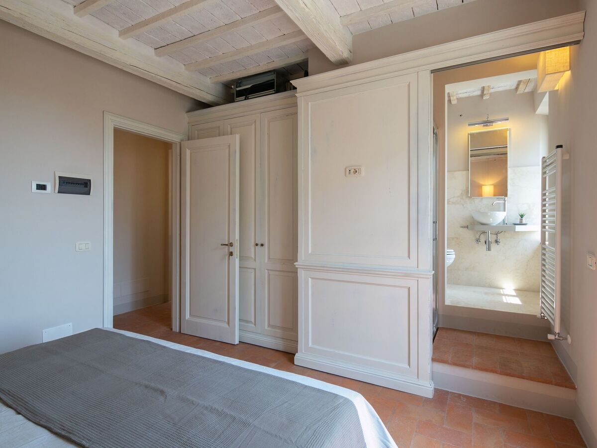 Villa Severina à Cortona : 5 chambres, pool et spa - Photo 16