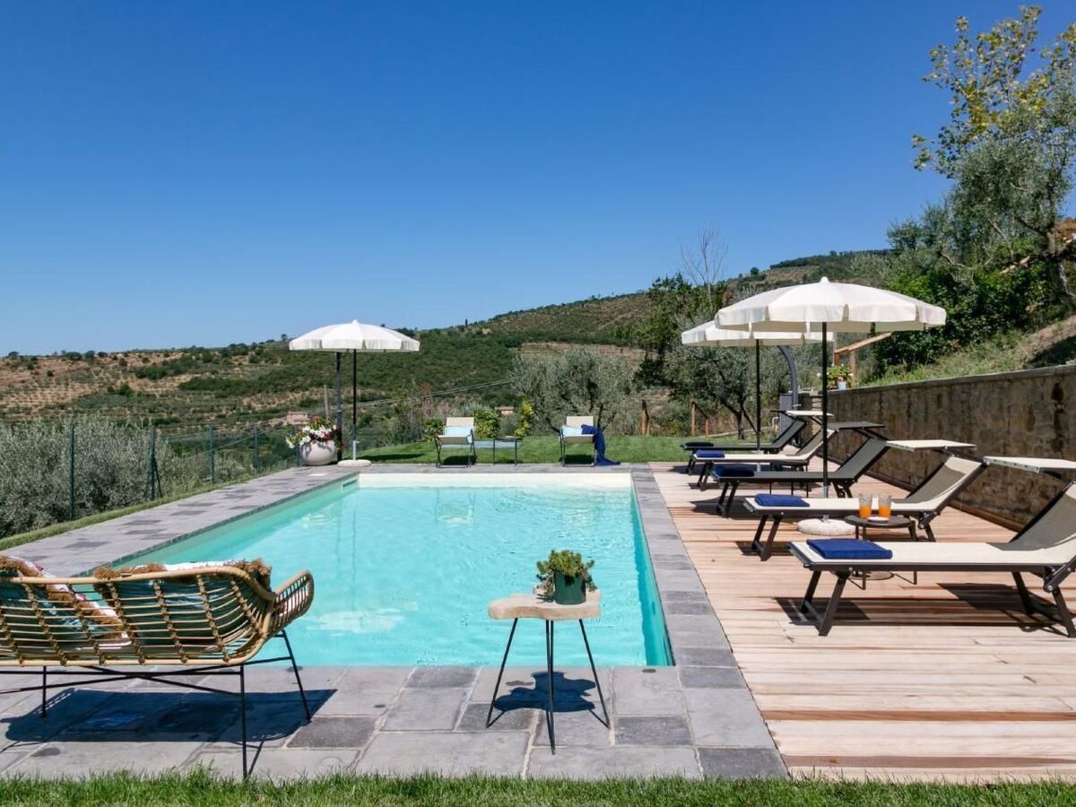 Villa Corte della Luna à Cortona, piscine et terrasse - Photo 3