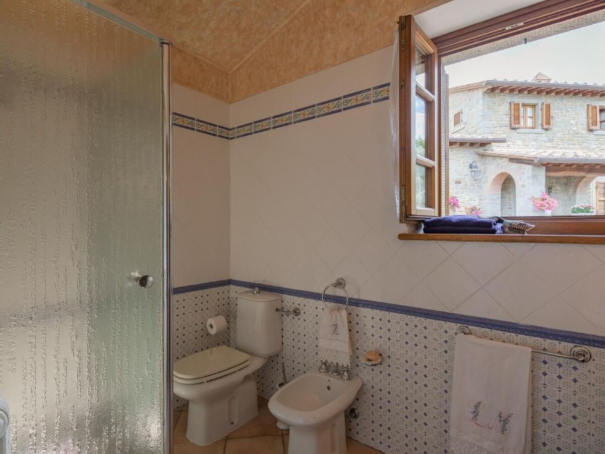 Villa Corte della Luna à Cortona, piscine et terrasse - Photo 20